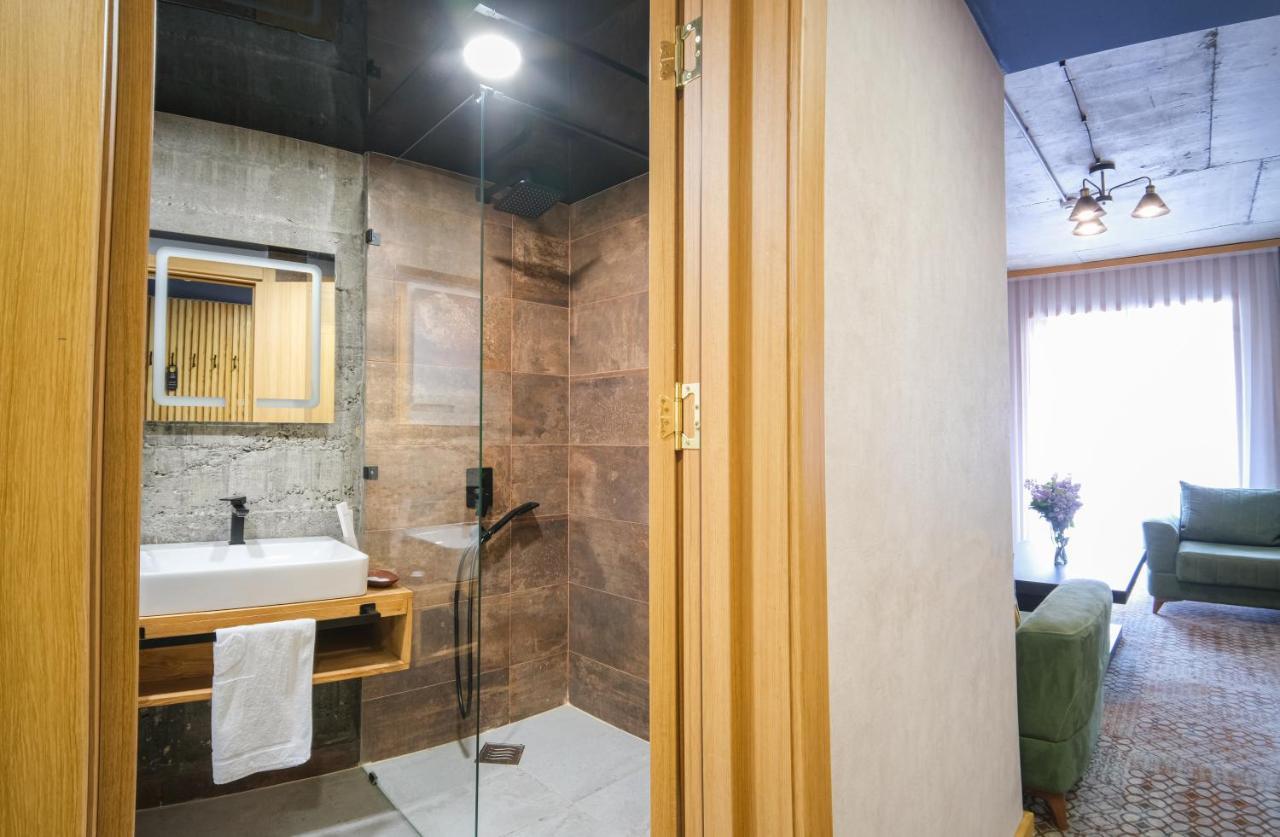 Hotel Posta Mestia Ngoại thất bức ảnh
