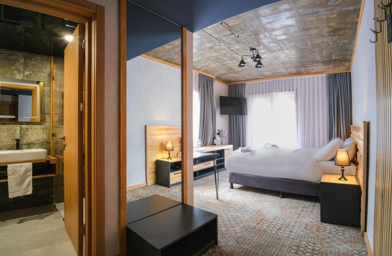 Hotel Posta Mestia Ngoại thất bức ảnh