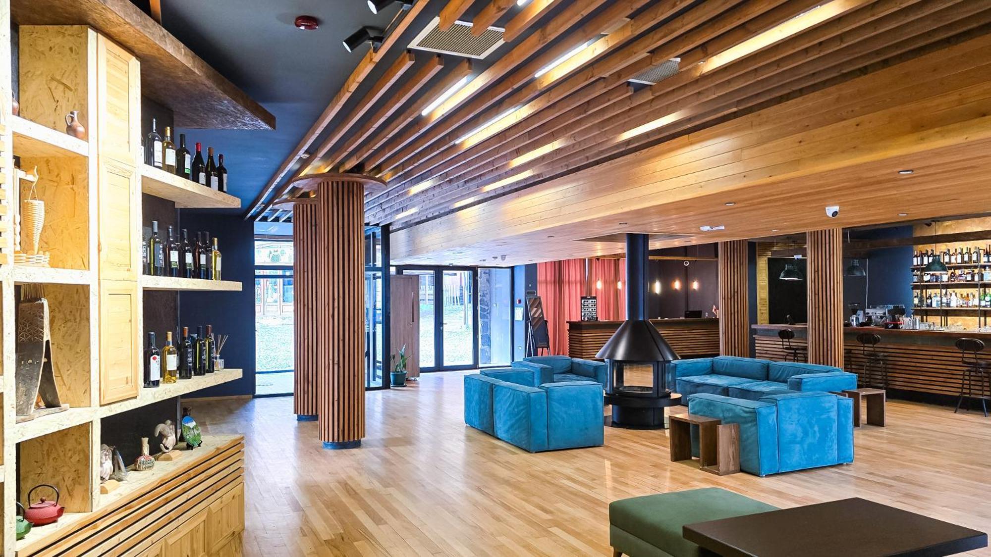 Hotel Posta Mestia Ngoại thất bức ảnh
