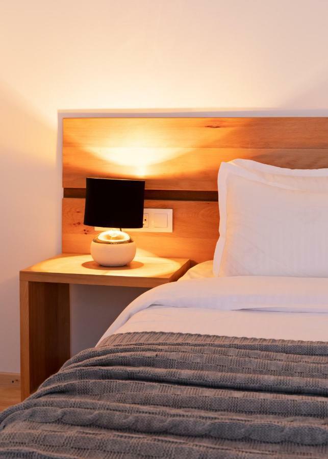 Hotel Posta Mestia Ngoại thất bức ảnh