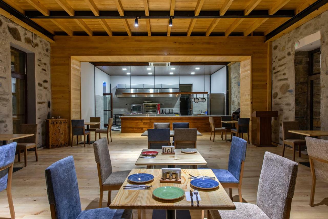 Hotel Posta Mestia Ngoại thất bức ảnh