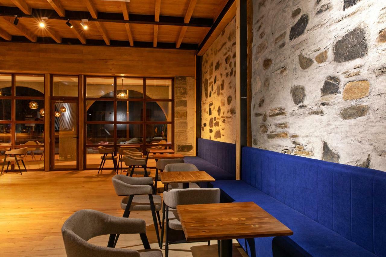 Hotel Posta Mestia Ngoại thất bức ảnh