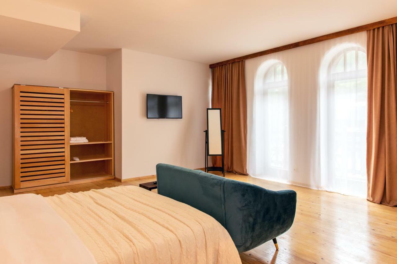 Hotel Posta Mestia Ngoại thất bức ảnh