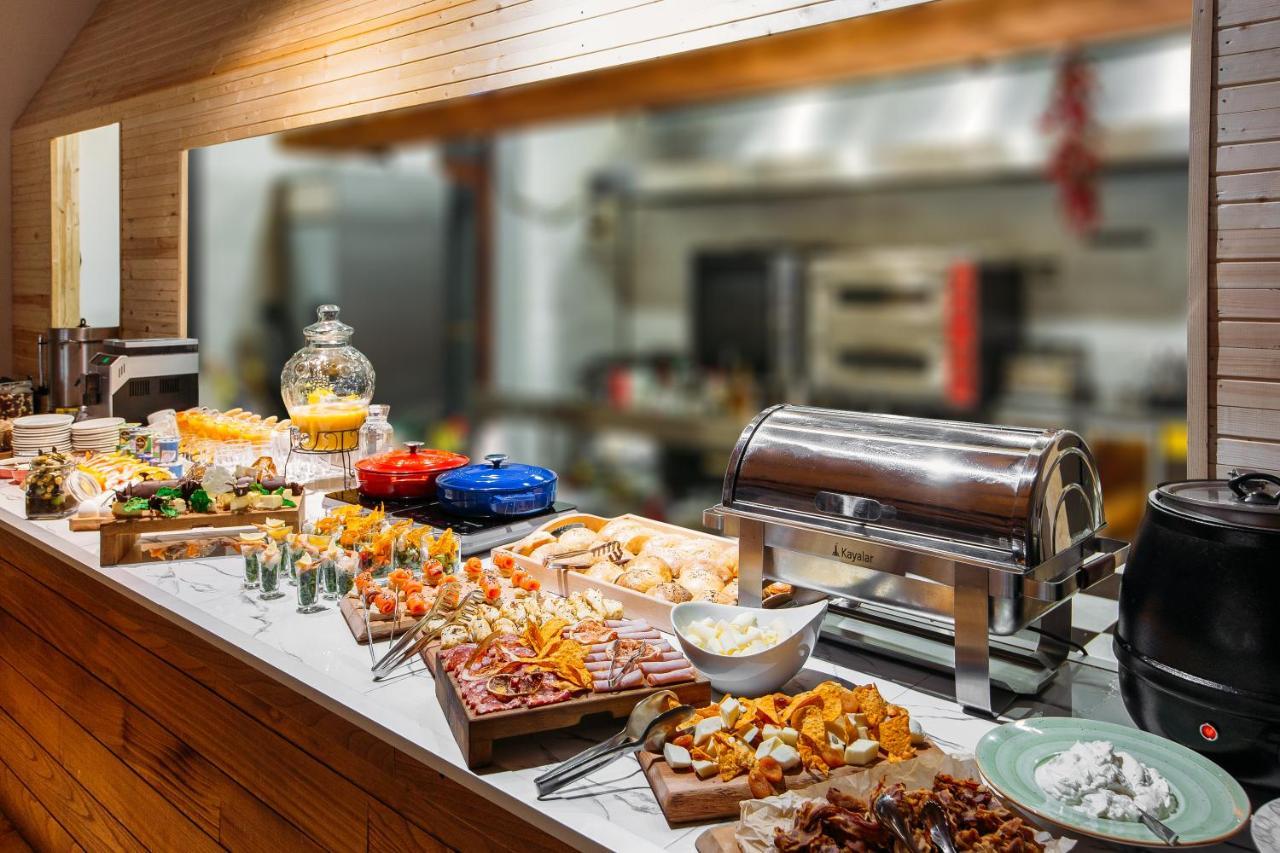 Hotel Posta Mestia Ngoại thất bức ảnh